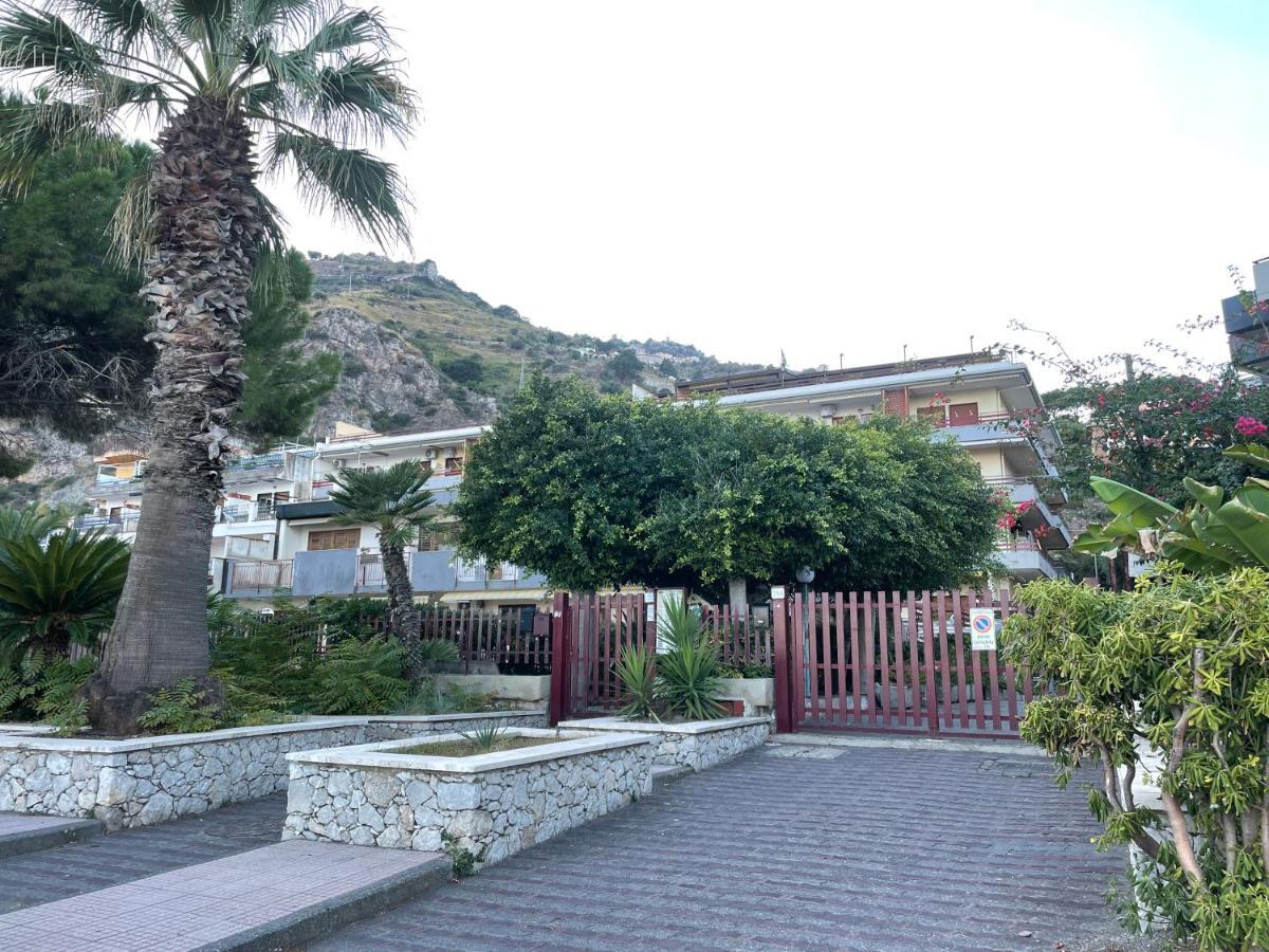 Incantevole Appartamento Taormina SantʼAlessio Siculo Buitenkant foto